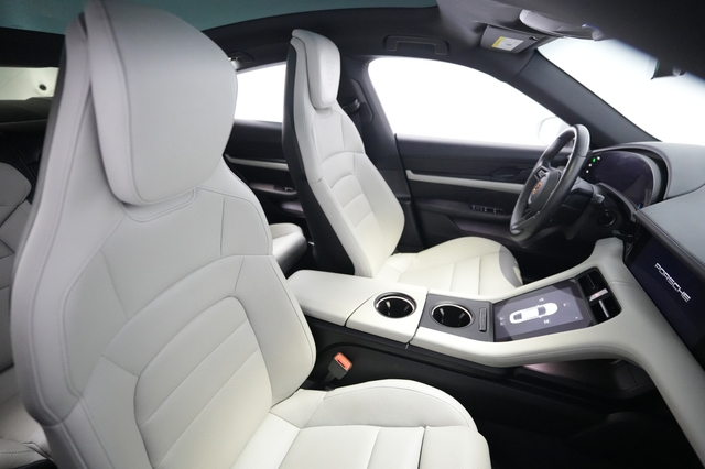 2022 Porsche Taycan