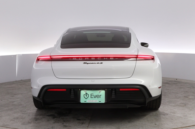 2022 Porsche Taycan