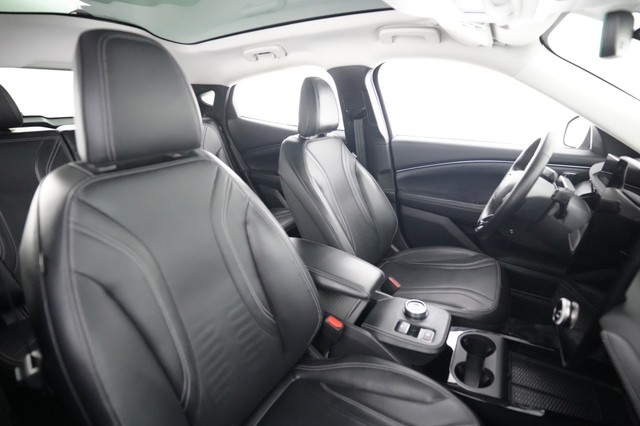 2022 Ford Mustang Mach-E