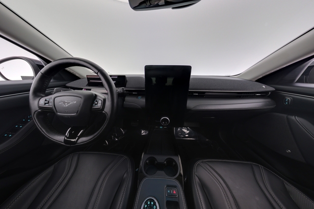 2022 Ford Mustang Mach-E