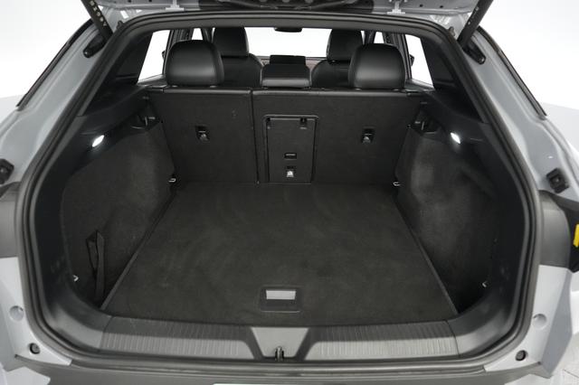2022 Volkswagen ID.4 — photo 6 of 22
