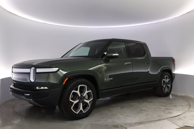 2023 Rivian R1T — photo 14 of 26