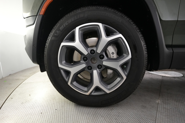2023 Rivian R1T