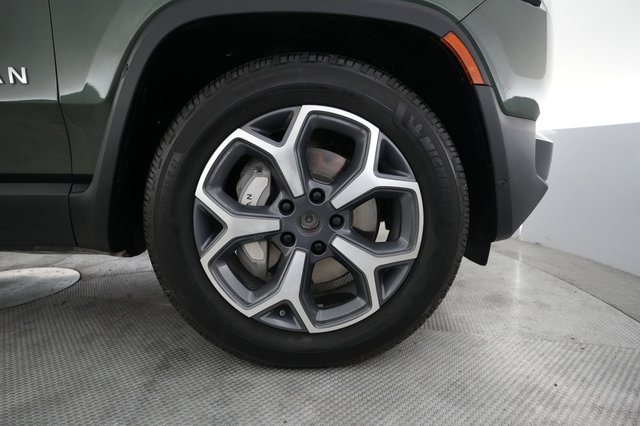 2023 Rivian R1T — photo 16 of 26