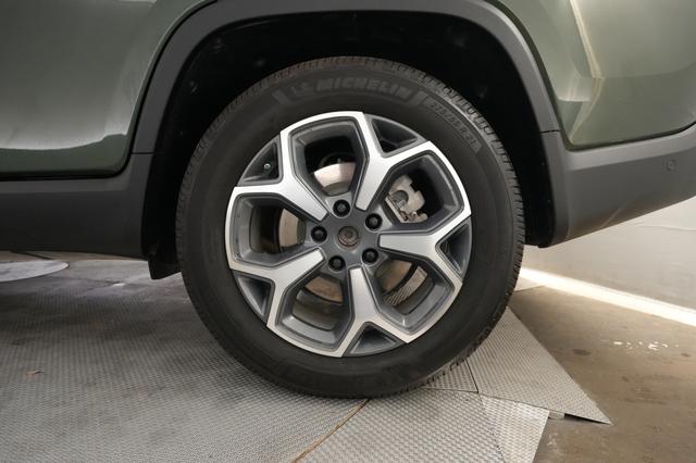 2023 Rivian R1T — photo 7 of 26