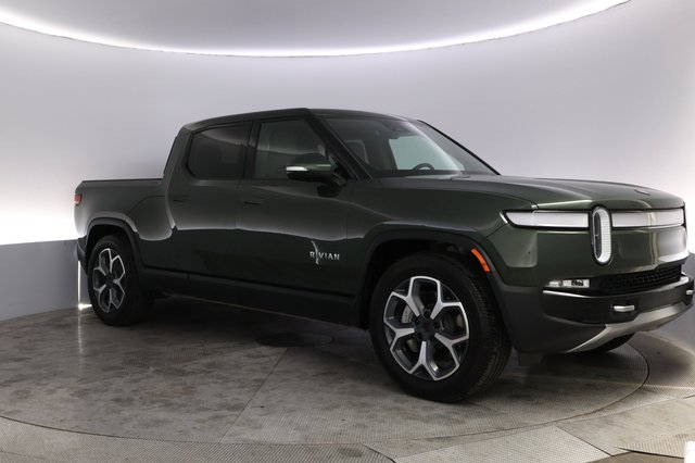 2023 Rivian R1T — photo 10 of 26