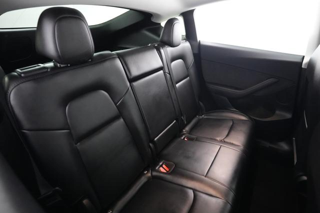 2023 Tesla Model Y — photo 4 of 21