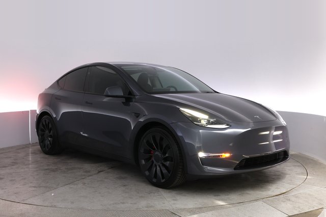 2023 Tesla Model Y — photo 10 of 21