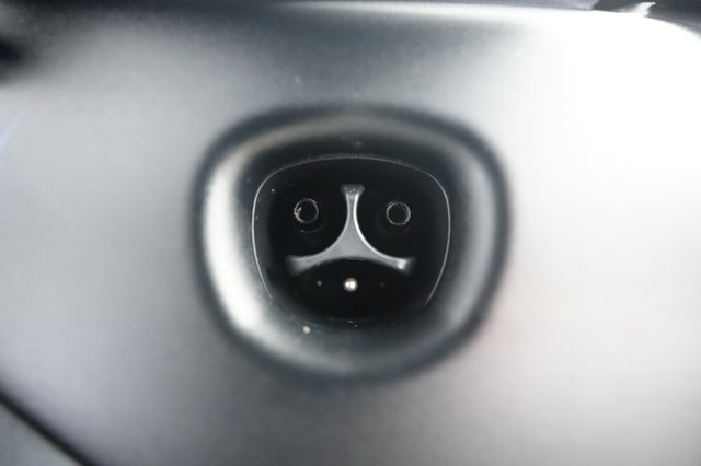 2023 Tesla Model Y — photo 8 of 21