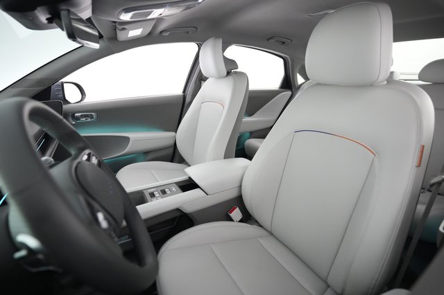 2023 Hyundai IONIQ 6 — photo 3 of 26