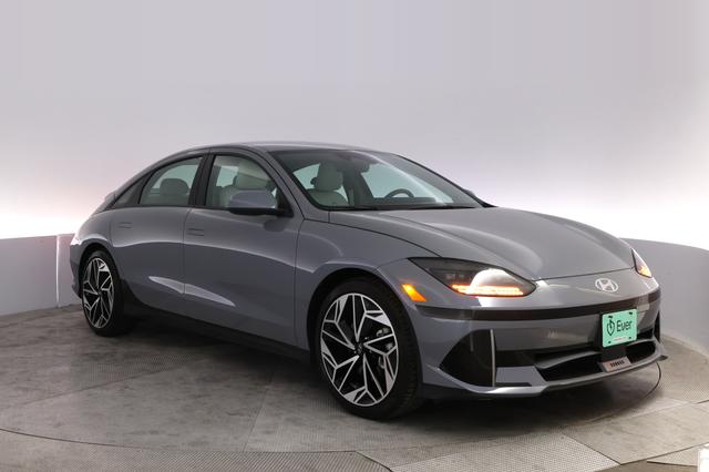 2023 Hyundai IONIQ 6 — photo 10 of 26