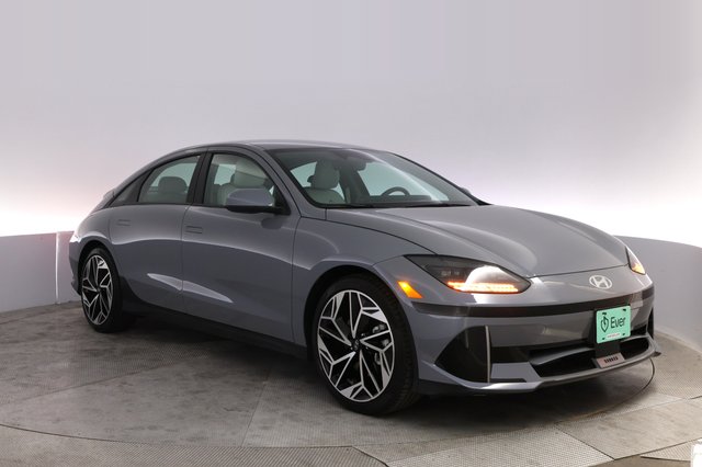 2023 Hyundai IONIQ 6 — photo 10 of 26