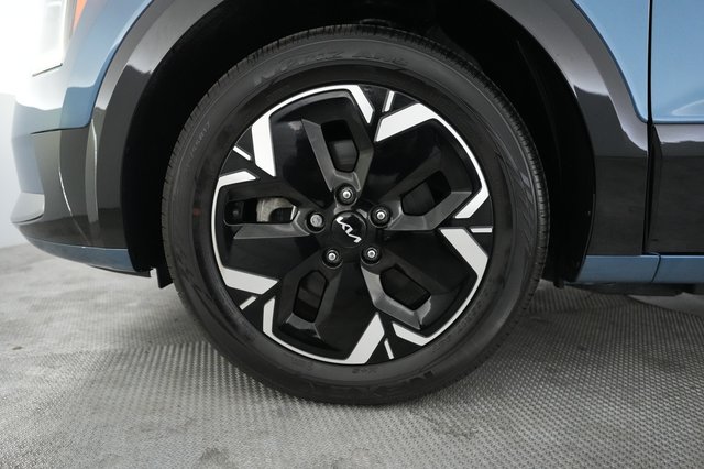 2023 Kia Niro EV — photo 15 of 30