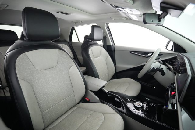 2023 Kia Niro EV — photo 18 of 26