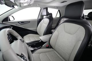 2023 Kia Niro EV — photo 3 of 26