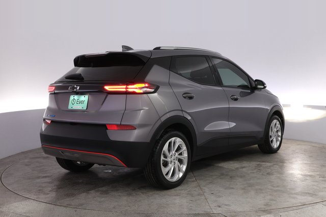 2023 Chevrolet Bolt EUV — photo 2 of 25