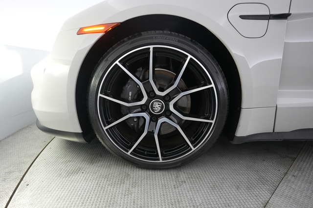 2023 Porsche Taycan