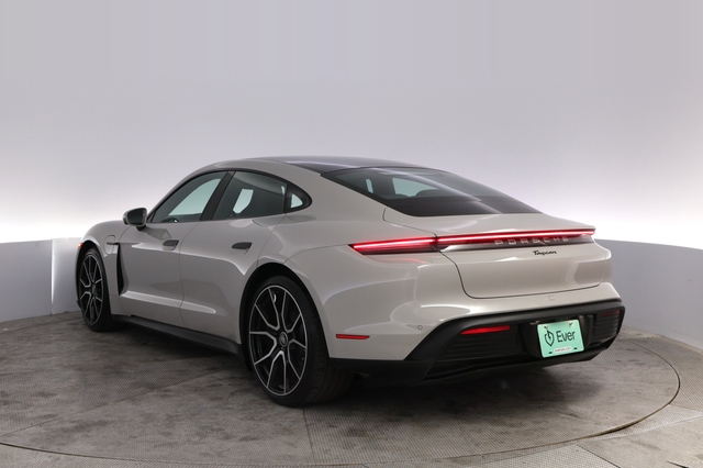 2023 Porsche Taycan