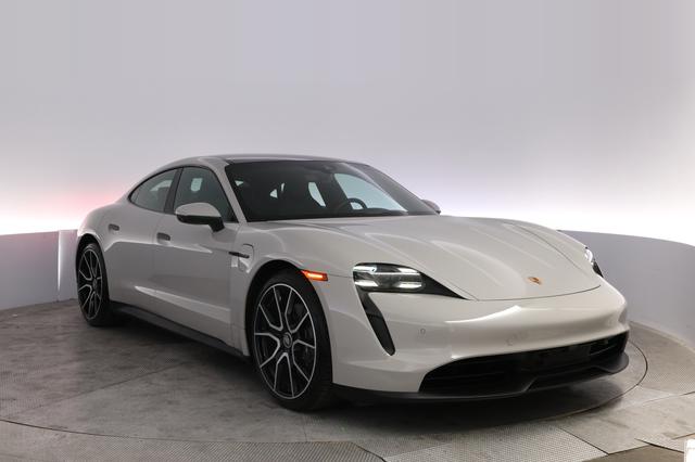 2023 Porsche Taycan — photo 10 of 22