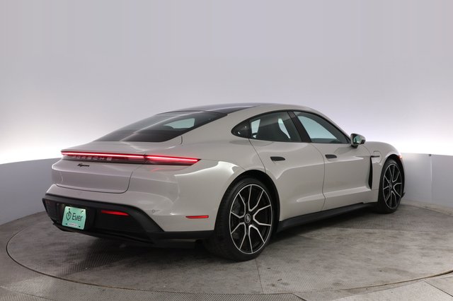 2023 Porsche Taycan — photo 2 of 22