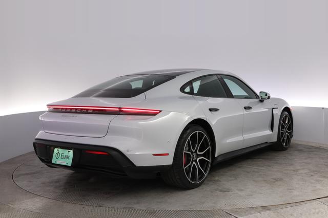 2023 Porsche Taycan — photo 2 of 22