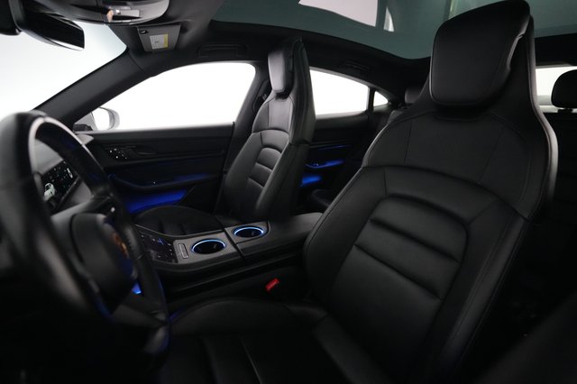 2023 Porsche Taycan — photo 3 of 22