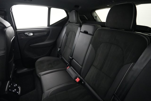2023 Volvo XC40 Recharge — photo 19 of 22