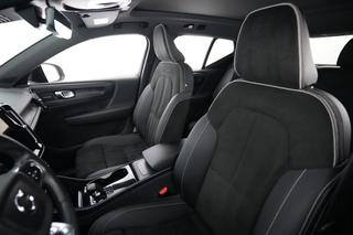 2023 Volvo XC40 Recharge — photo 3 of 23
