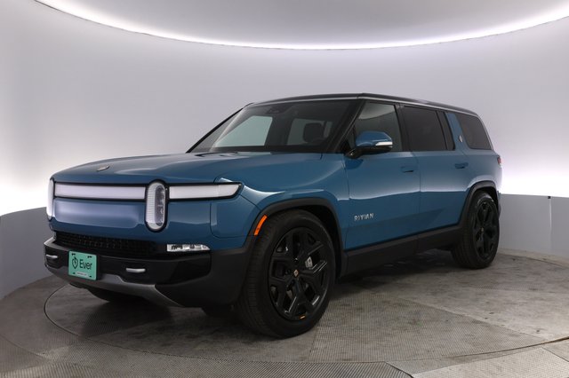 2024 Rivian R1S — VIN 7PDSGBBA3RN044461
