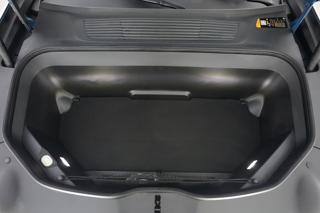 2024 Rivian R1S