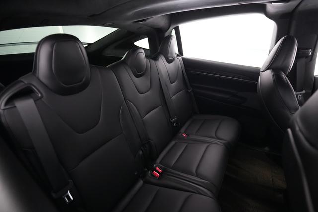2024 Tesla Model X — photo 4 of 22
