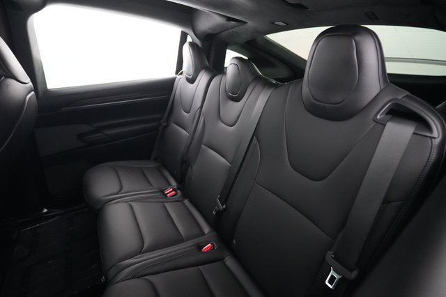 2024 Tesla Model X — photo 19 of 22
