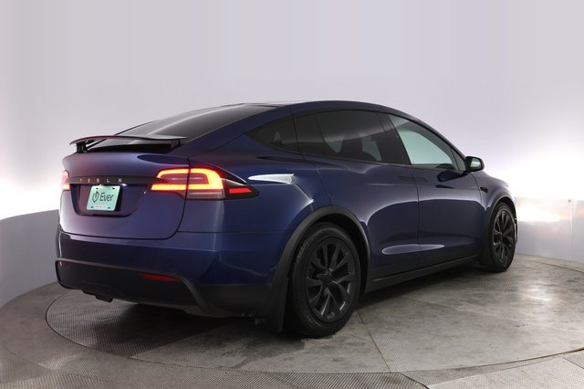 2024 Tesla Model X — photo 2 of 22