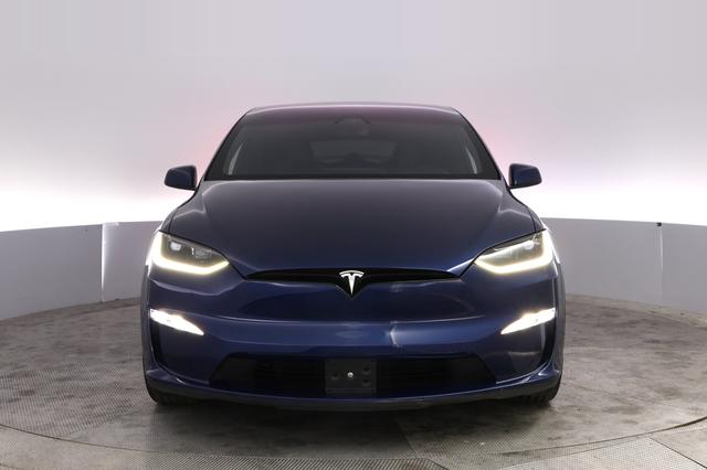2024 Tesla Model X — photo 9 of 22