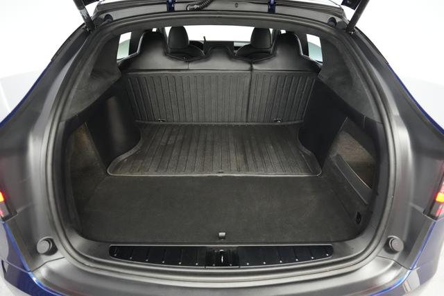 2024 Tesla Model X — photo 6 of 22