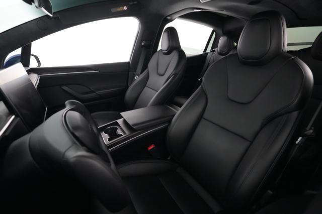 2024 Tesla Model X — photo 3 of 22
