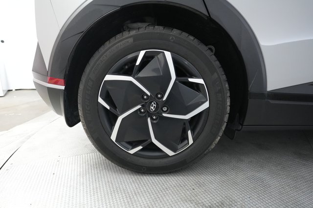 2024 Hyundai IONIQ 5 — photo 17 of 25