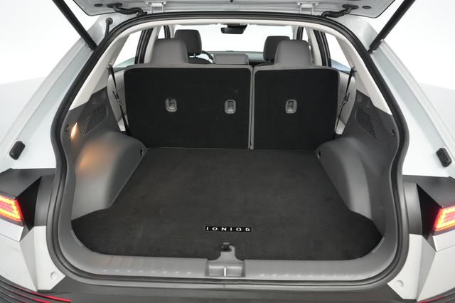 2024 Hyundai IONIQ 5 — photo 6 of 25