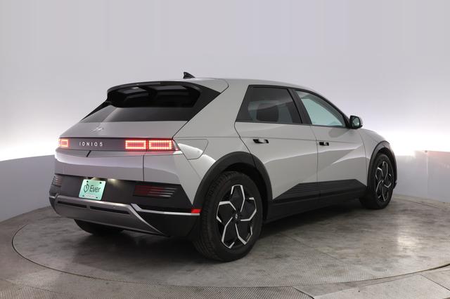 2024 Hyundai IONIQ 5 — photo 2 of 25