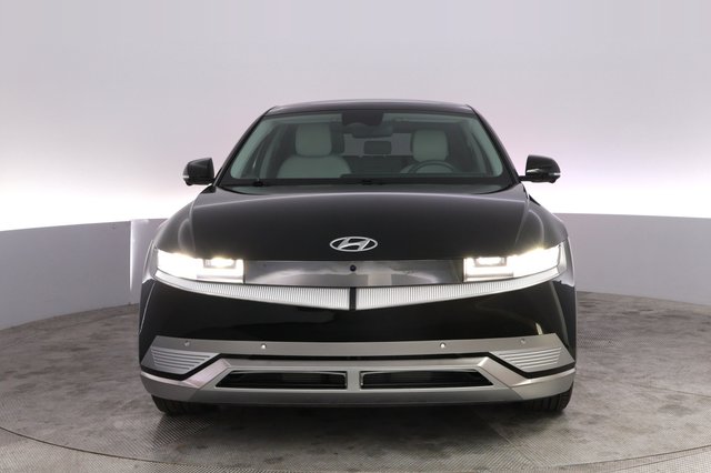 2024 Hyundai IONIQ 5 — photo 9 of 28