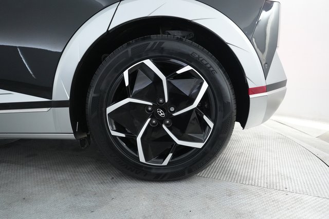 2024 Hyundai IONIQ 5 — photo 7 of 28