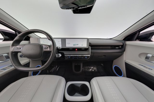 2024 Hyundai IONIQ 5 — photo 21 of 28