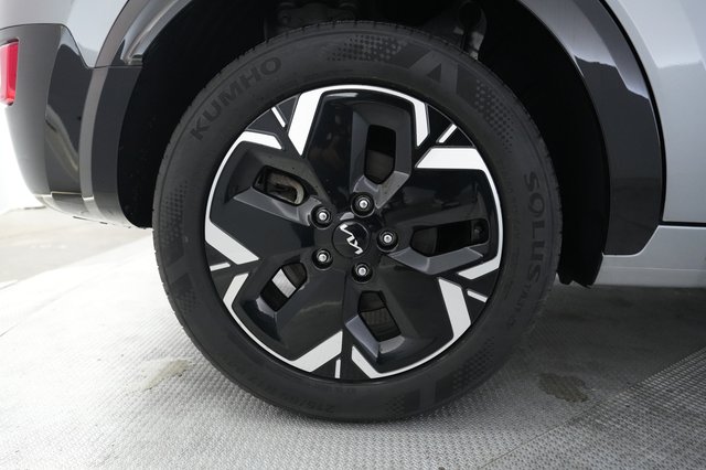 2024 Kia Niro EV — photo 15 of 27