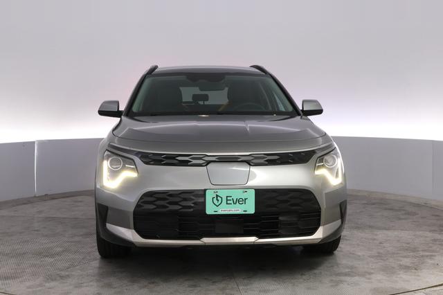 2024 Kia Niro EV — photo 9 of 27