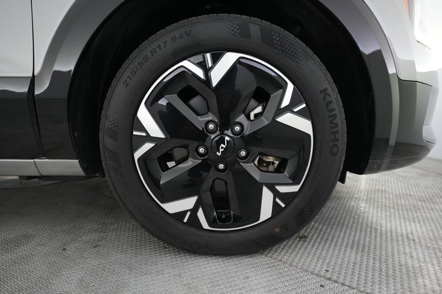 2024 Kia Niro EV — photo 17 of 27