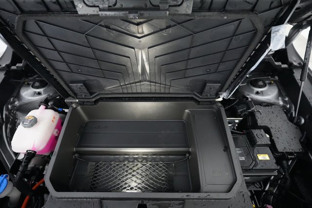 2024 Kia Niro EV — photo 21 of 27