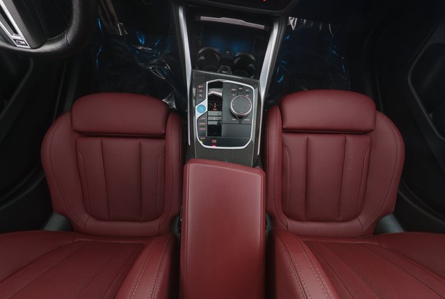 2024 BMW i4 — photo 22 of 25