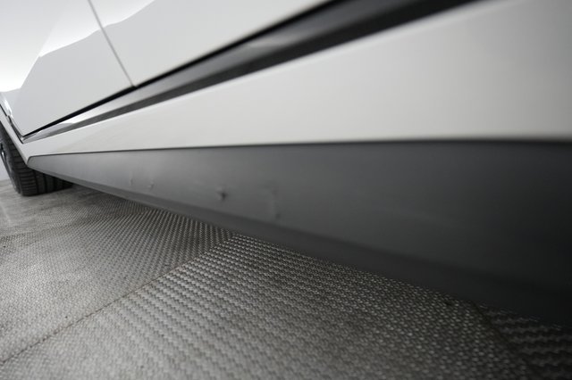 2024 BMW i4 — photo 23 of 25