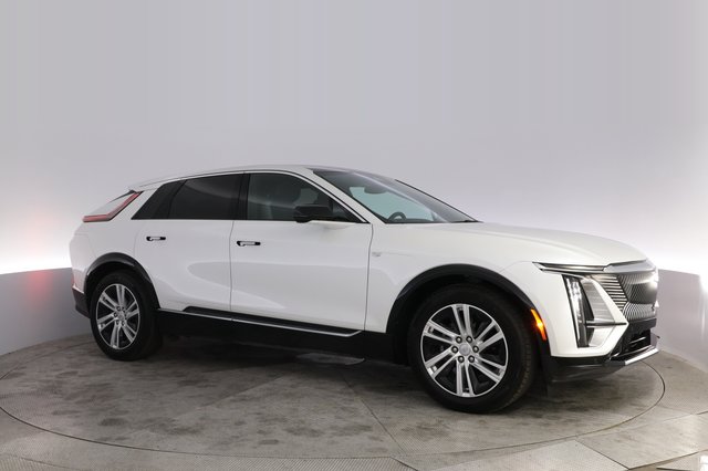 2024 Cadillac Lyriq — photo 11 of 19