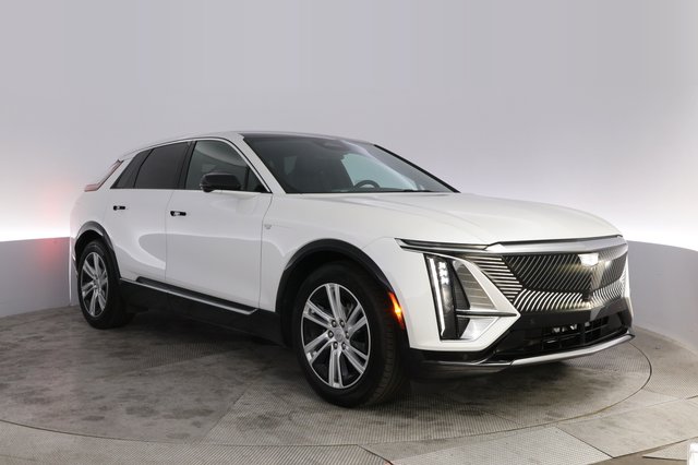 2024 Cadillac Lyriq — photo 10 of 19